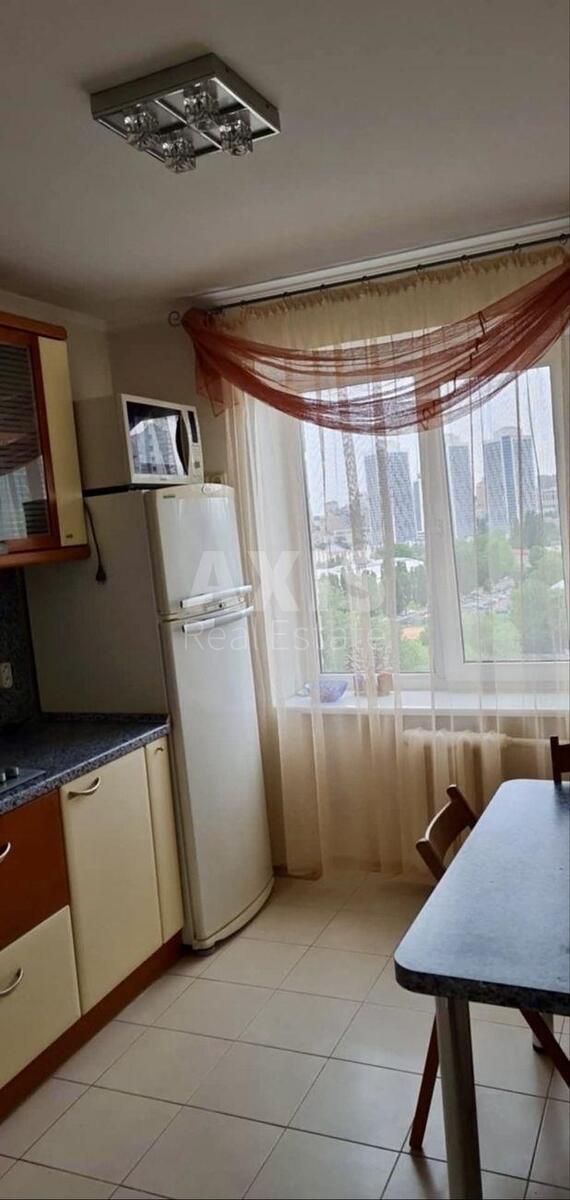1k apartment vul. Fuchyka Juliusa 80