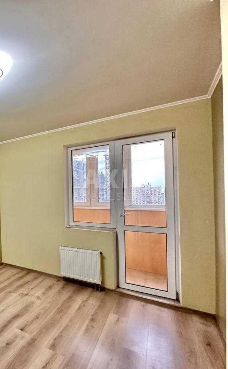 2k apartment vul. Myhajla Maksymovycha 3Г6