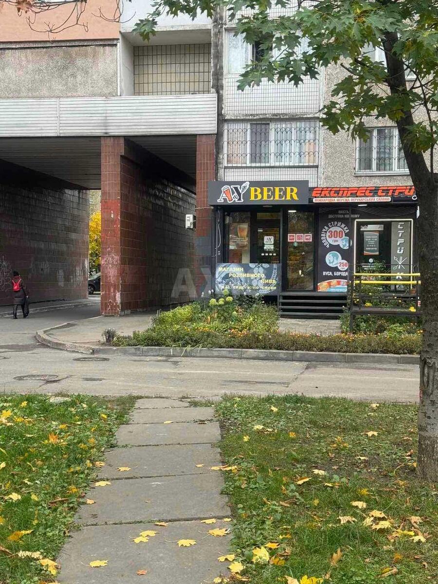 Trade object pr-t Glushkova Akademika 27, 40m260772