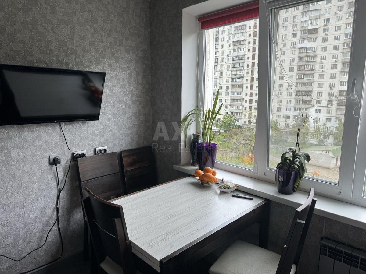 2k apartment vul. Malynovs'kogo Marshala 73