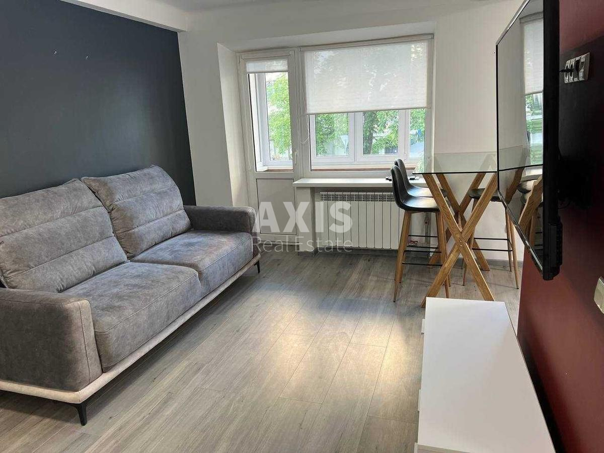 2k apartment uzv. Klovs'kyj 12416022