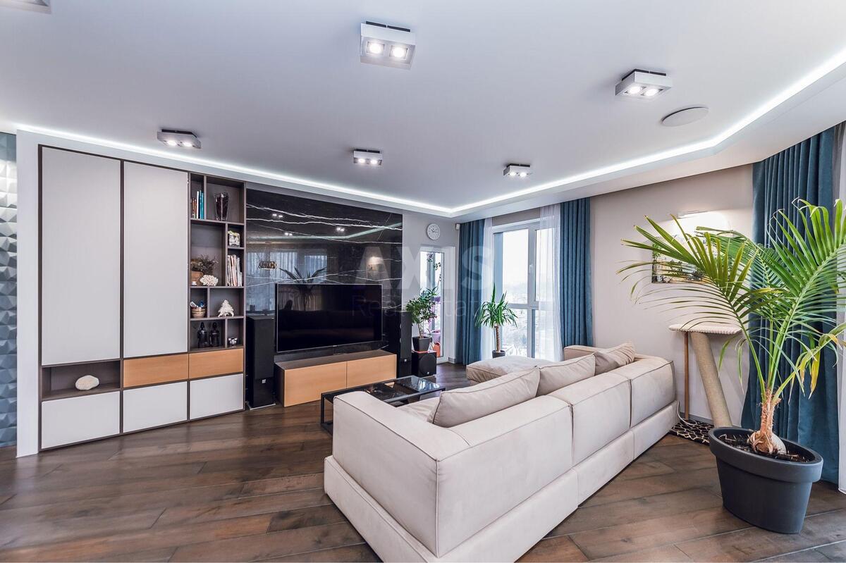 3k apartment vul. Lypkivs'kogo Vasylja Mytropolyta 16А582512