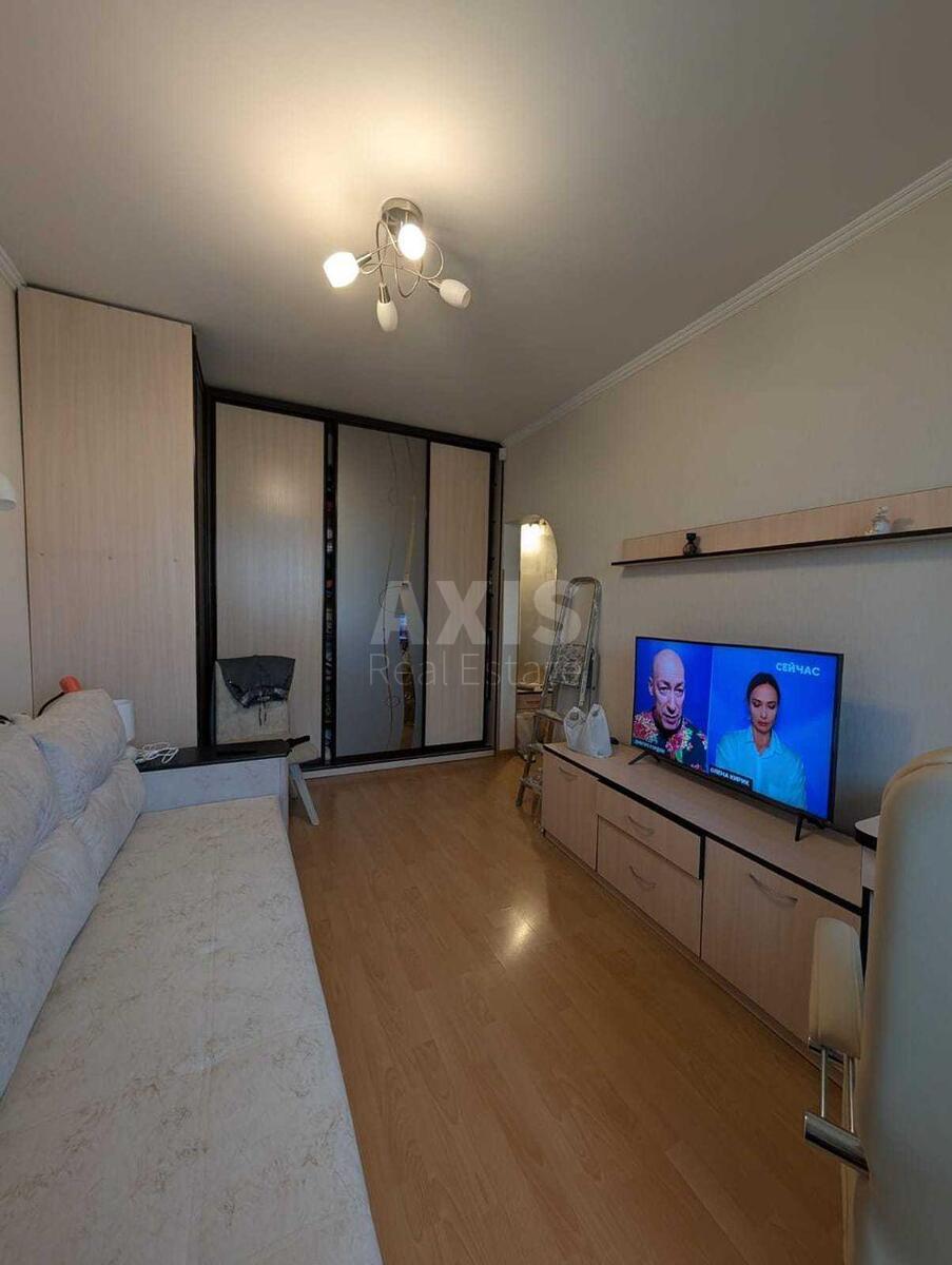 1k apartment vul. Chornobyl's'ka 10575882