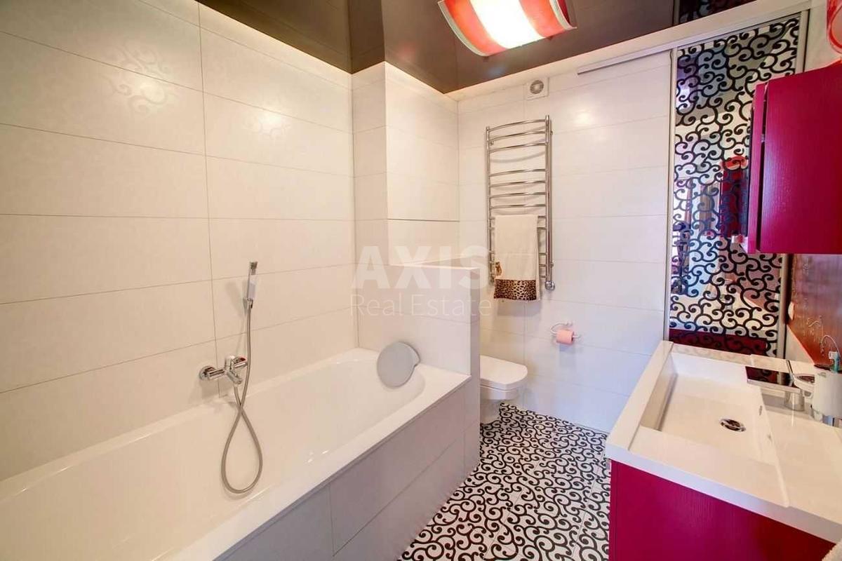 3k apartment vul. Urlivs'ka 300