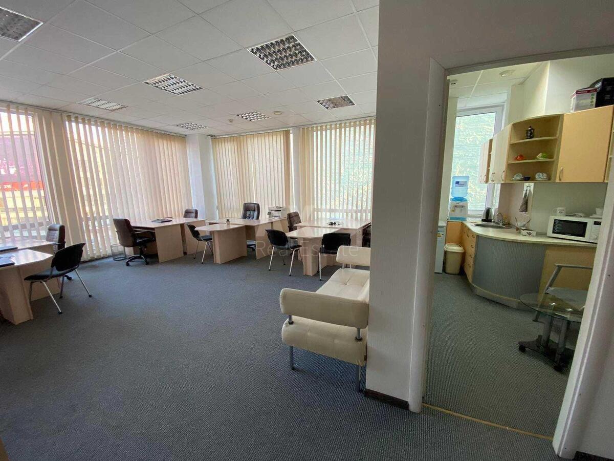 Office vul. Esplanadna 20, 57m23
