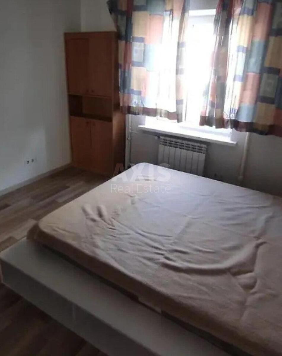 2k apartment vul. Sribnokil's'ka 84