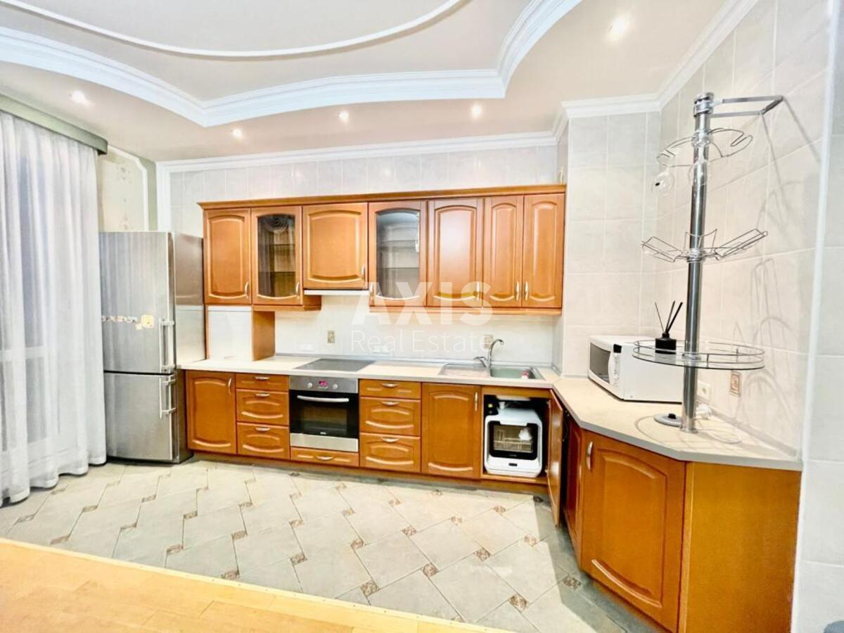 3k apartment vul. Tvers'ka 2