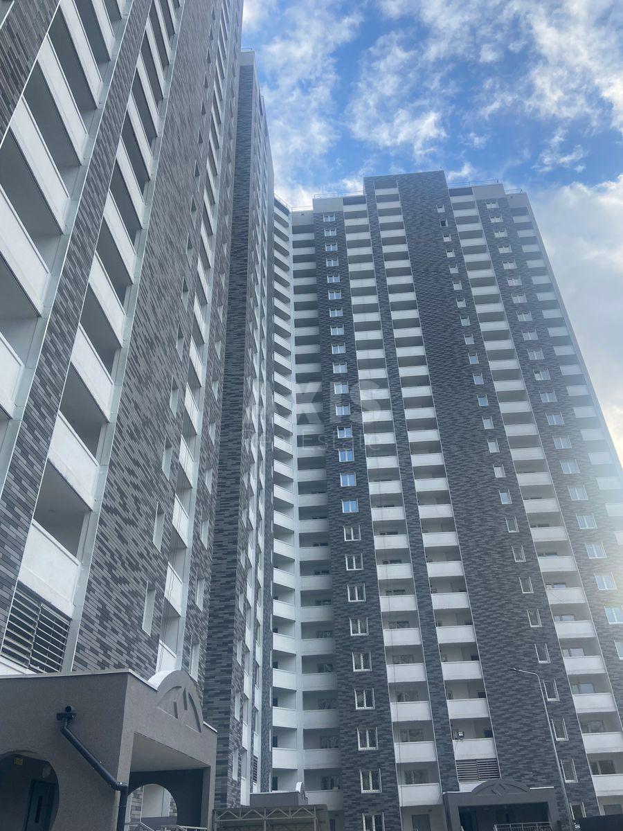 3k apartment vul. Gulaka Mykoly 4