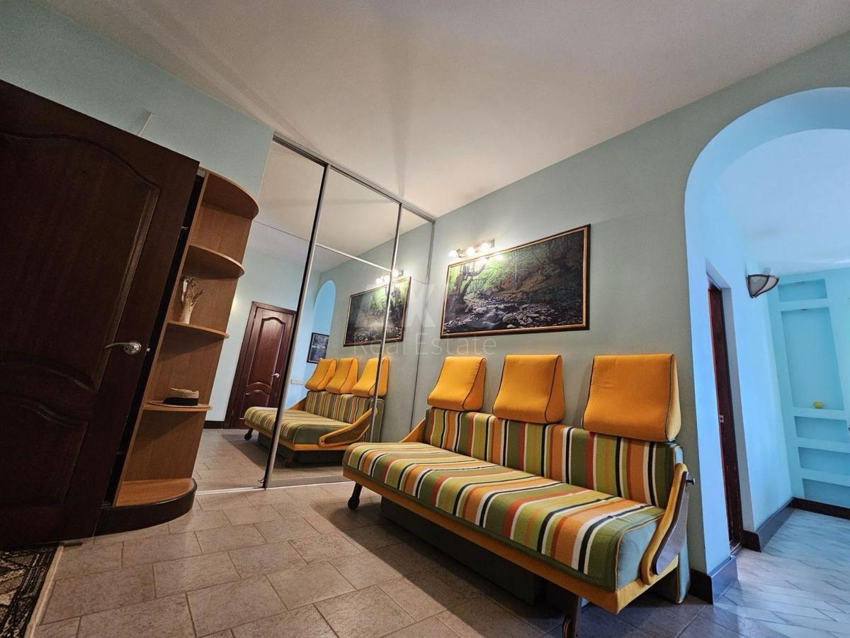 1k apartment vul. Knjazhyj Zaton 16А455783