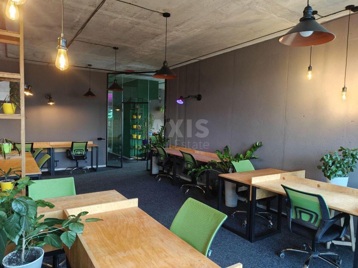Office uzv. Klovs'kyj 7, 33m24