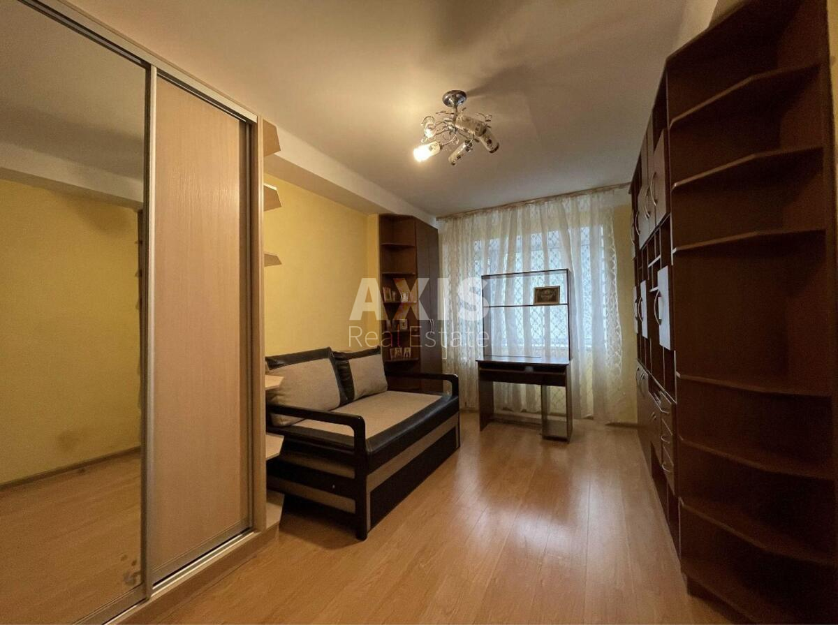 3k apartment vul. Novodarnyc'ka 272