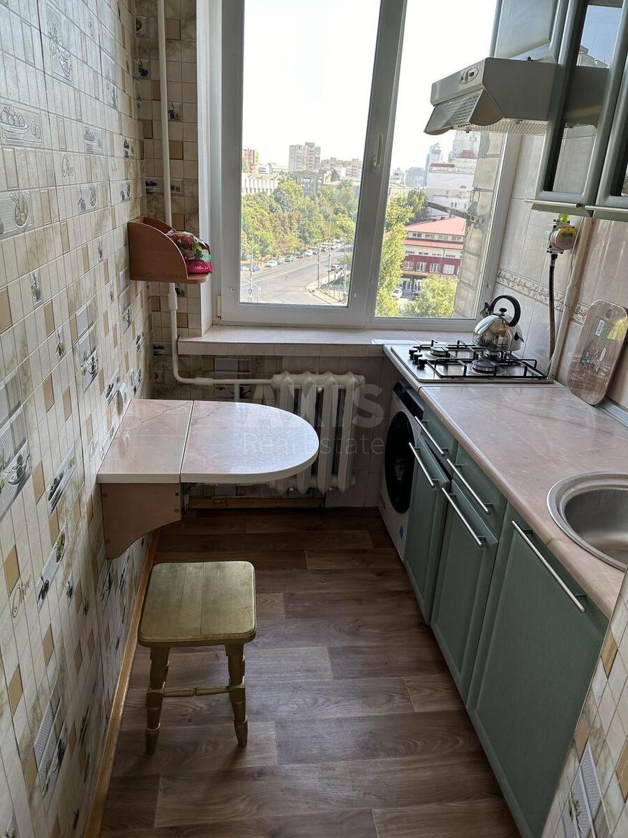 1k apartment vul. Mel'nykova 8563962