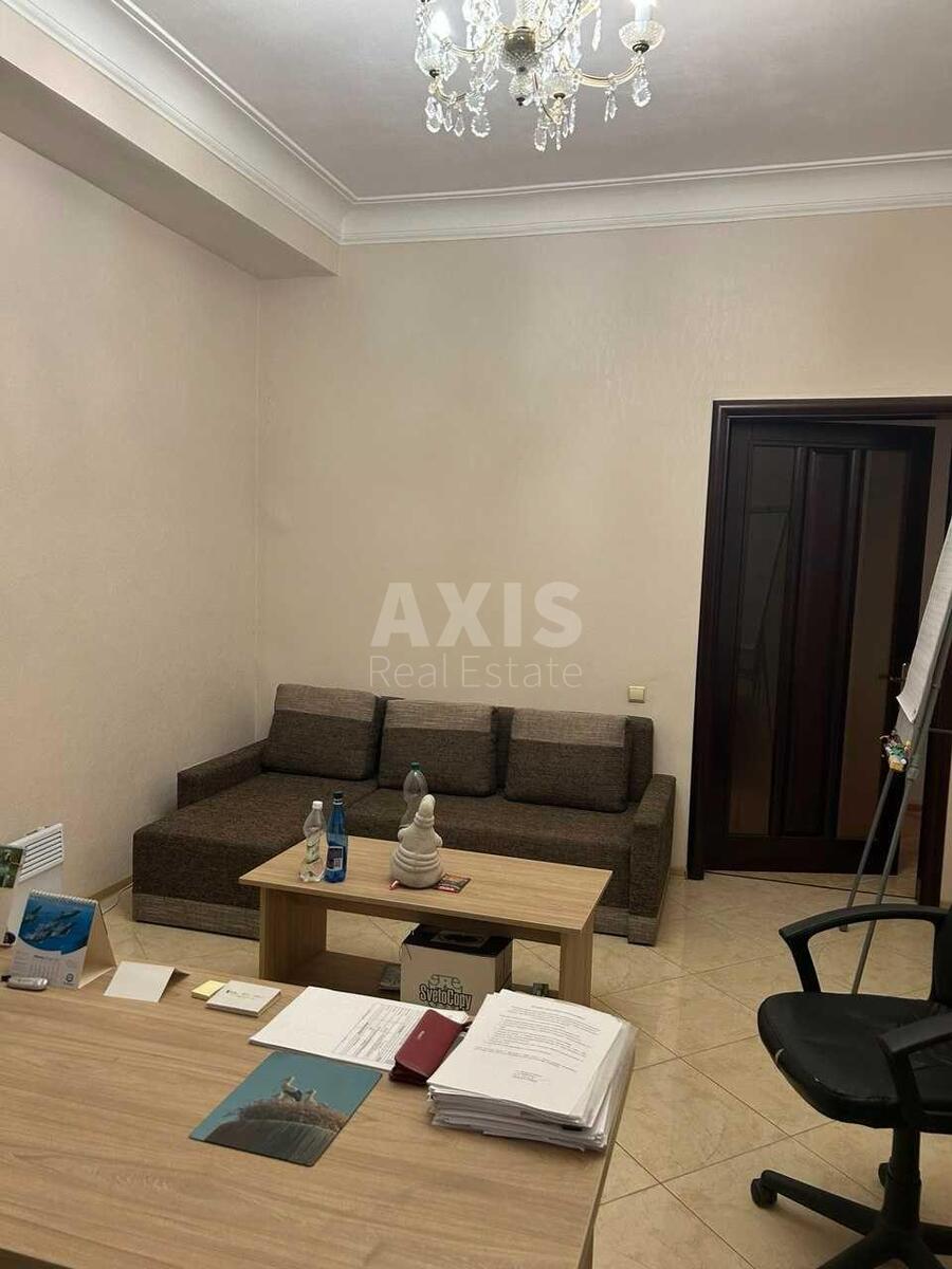 Office vul. Hreshhatyk 25, 100m26409913