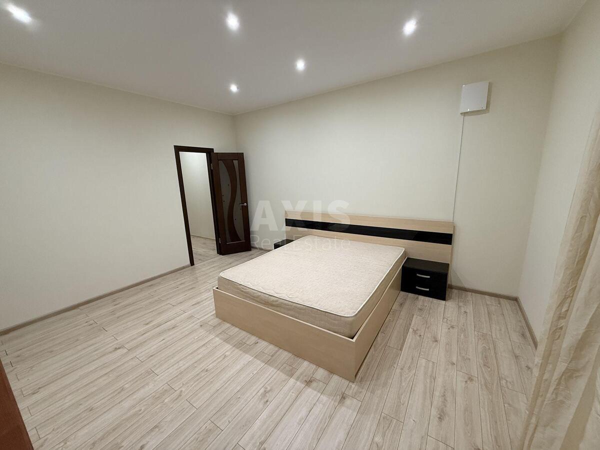 1k apartment vul. Lucenka Dmytra 10601106