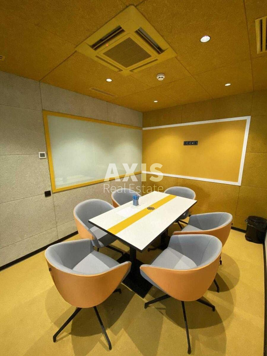 Office vul. Malevycha Kazymyra 86, 370m22