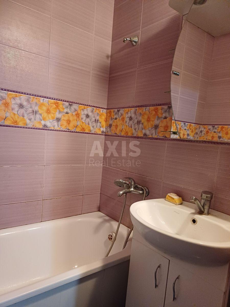 2k apartment vul. Sevastopol's'ka 2412