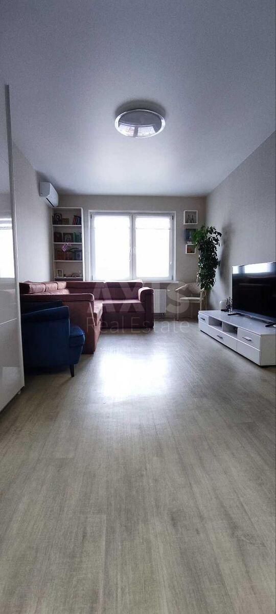 3k apartment vul. Yulia Zdanovska 24/242
