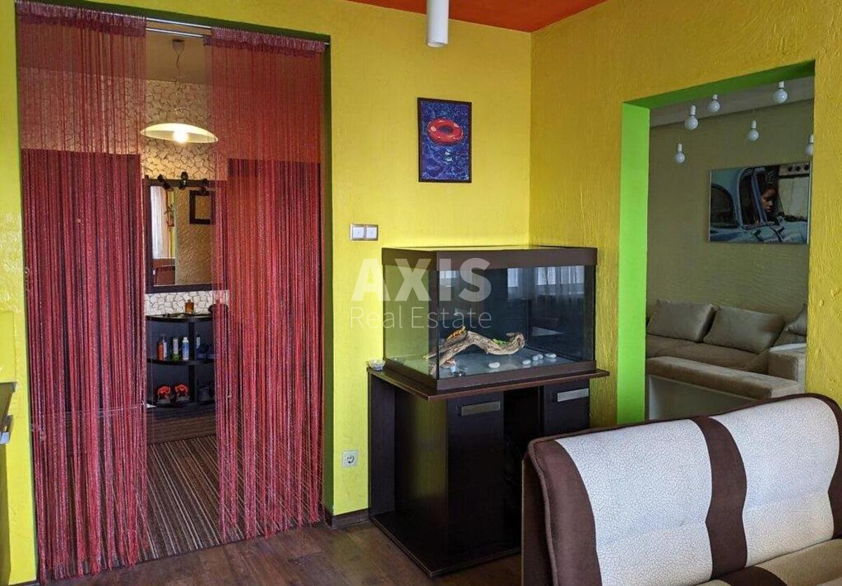 2k apartment vul. Urlivs'ka 17553261