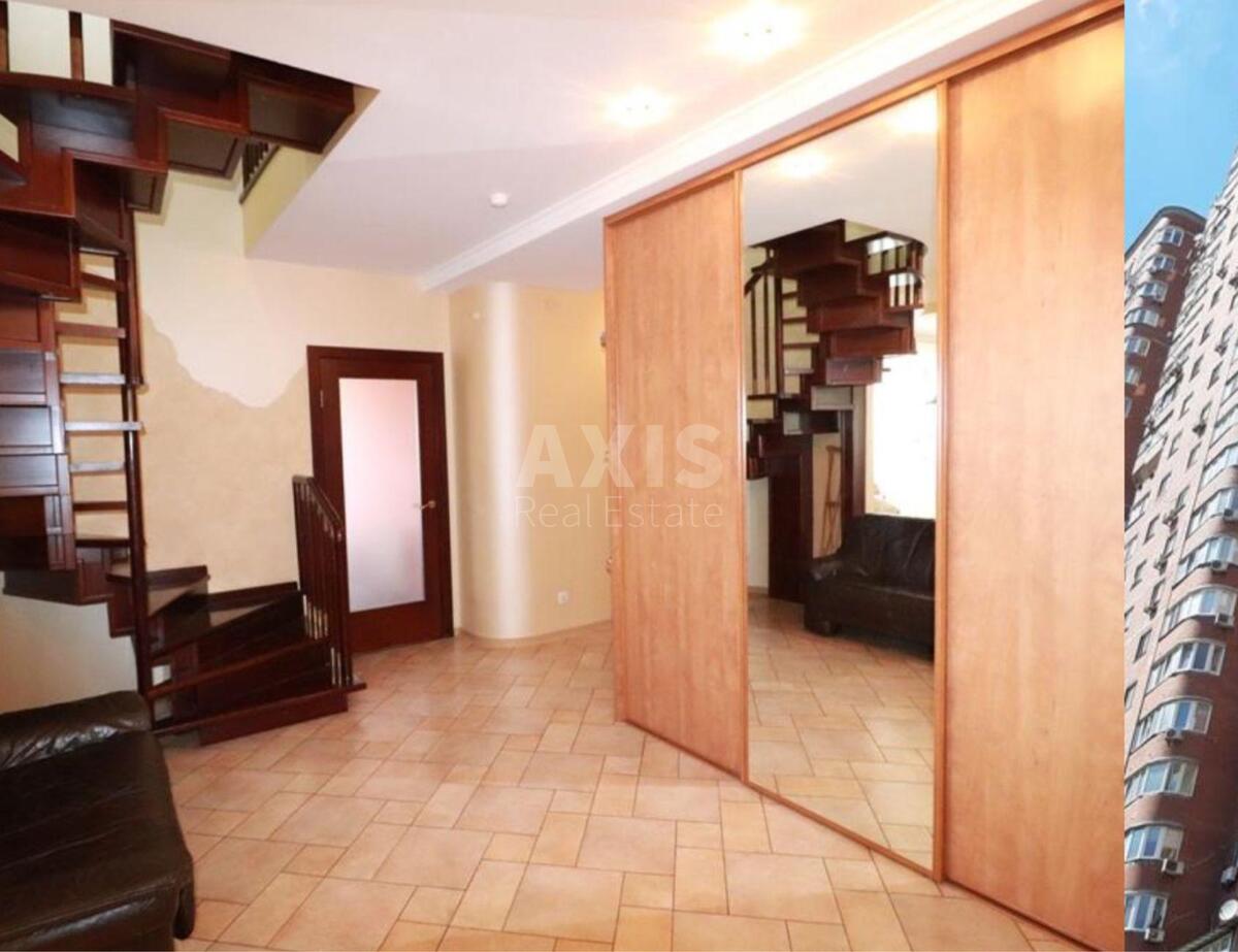 5к квартира ул. Ахматовой Анны 13608442