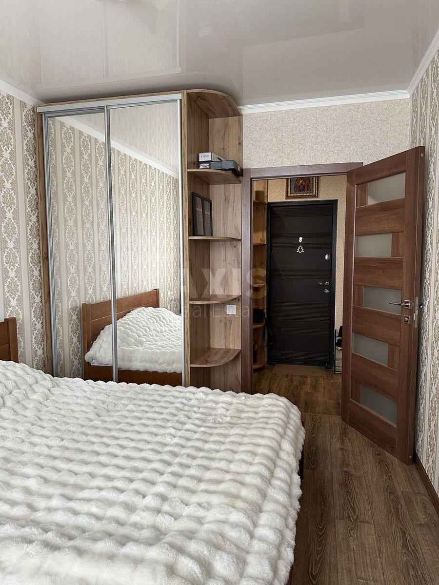 2k apartment vul. Dragomanova 118
