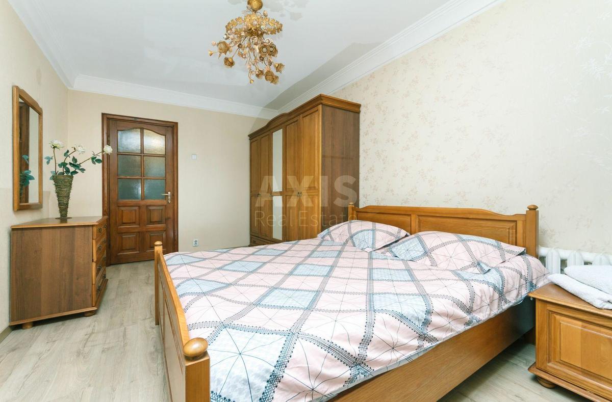 2k apartment vul. Polovec'ka 7/13