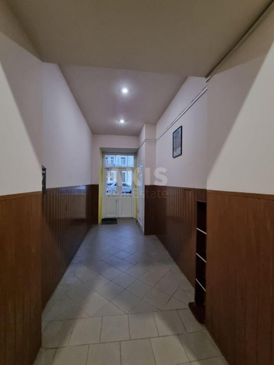 Офис ул. Хмельницкого Богдана 42, 70м2611759