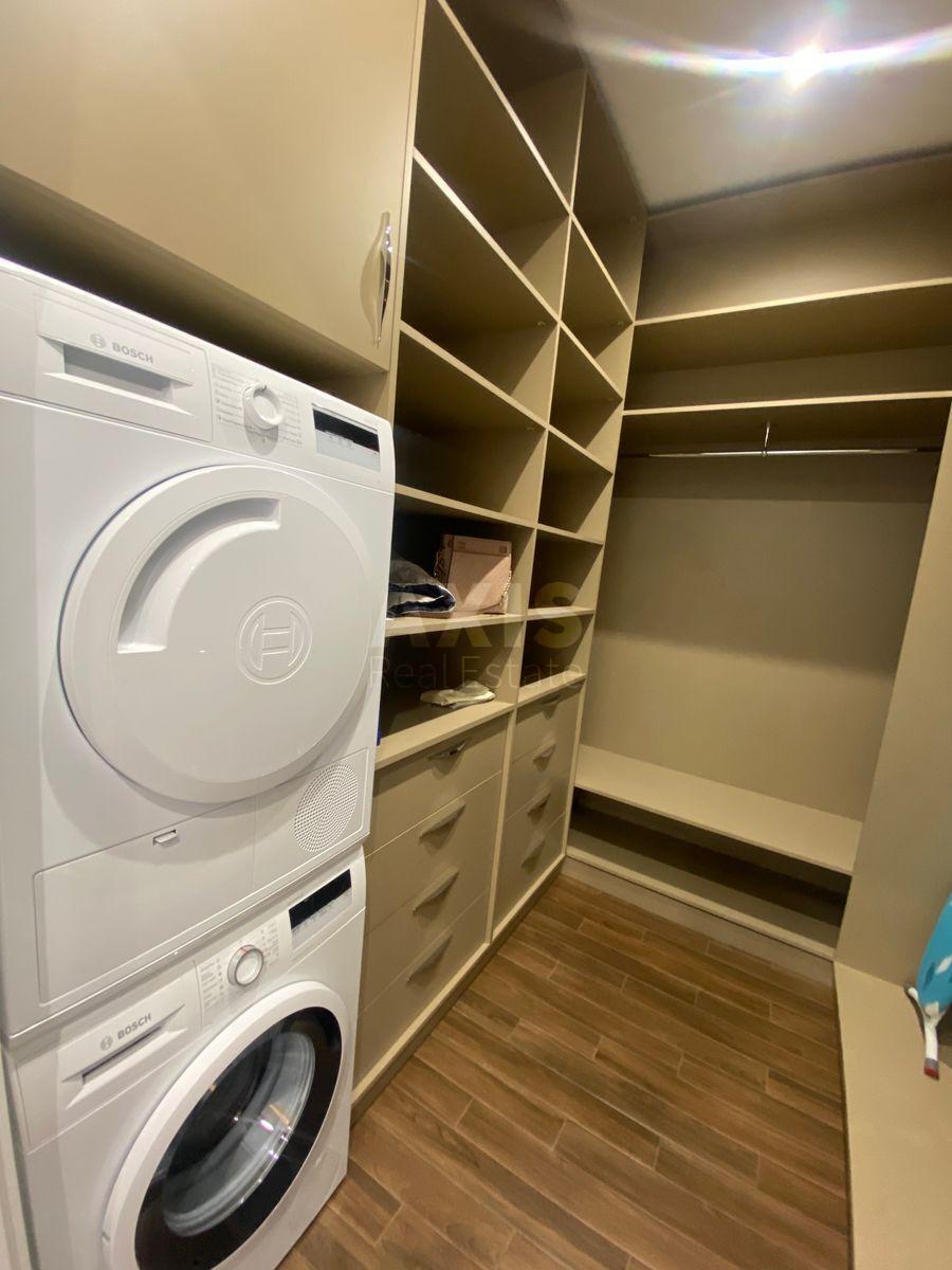 1k apartment bul. Lesi Ukrai'nky 7В2
