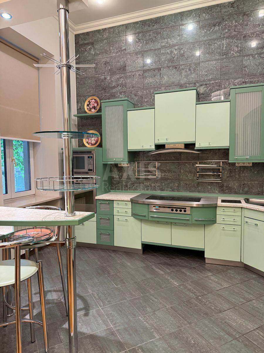 3k apartment vul. Turgenjevs'ka 44