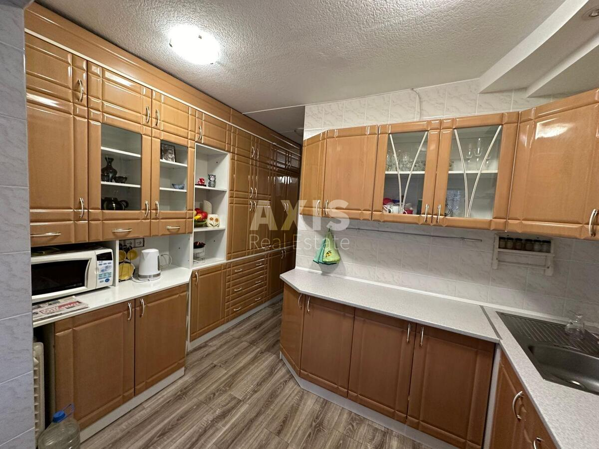 3к квартира пр-т Леся Курбаса 18А580400