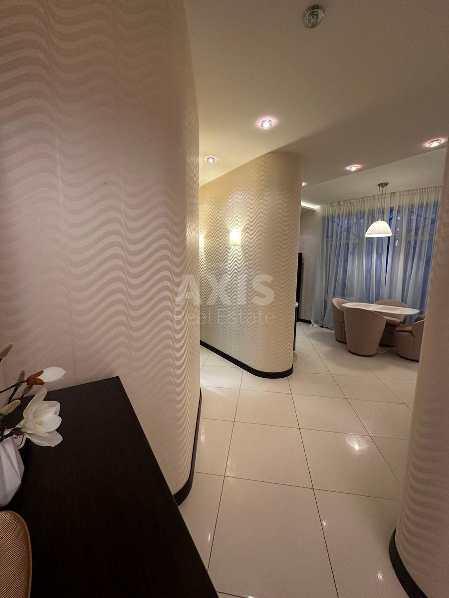 2k apartment vul. Mel'nykova 18Б3