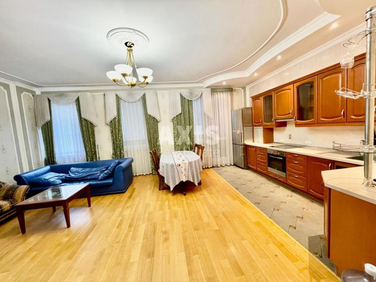 3k apartment vul. Tvers'ka 20