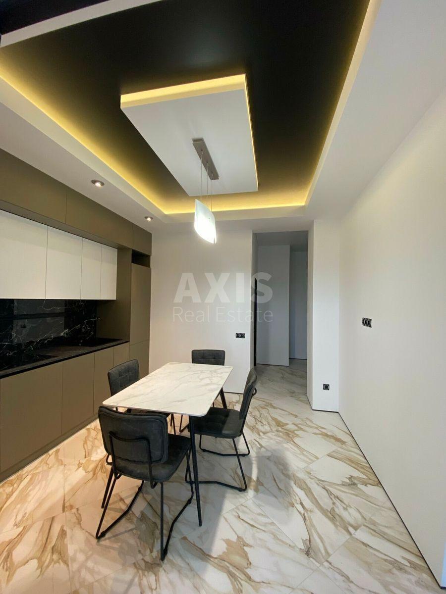 3k apartment vul. Dragomyrova Myhajla 14Б0