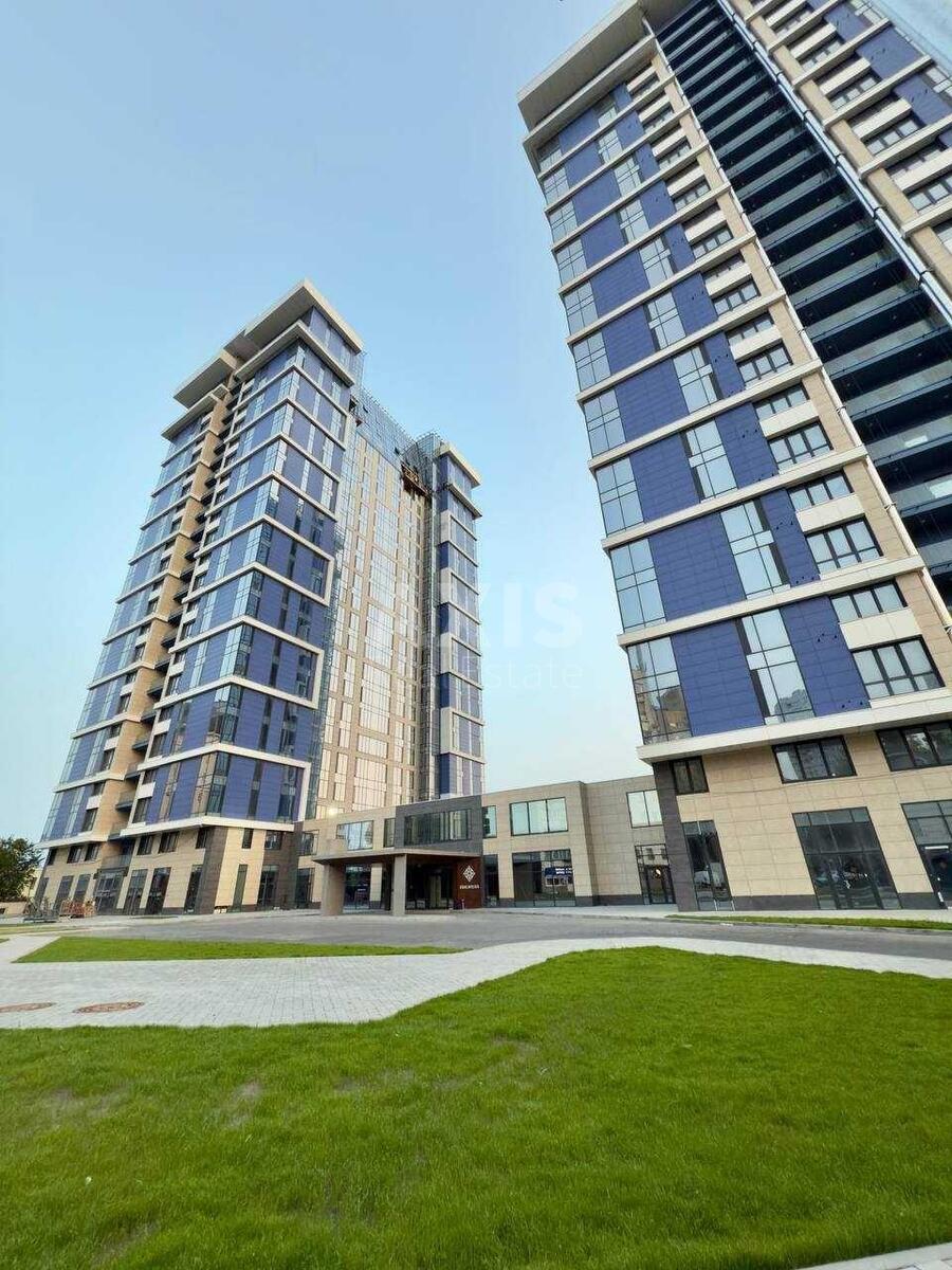 3k apartment vul. Zvirynec'ka 72