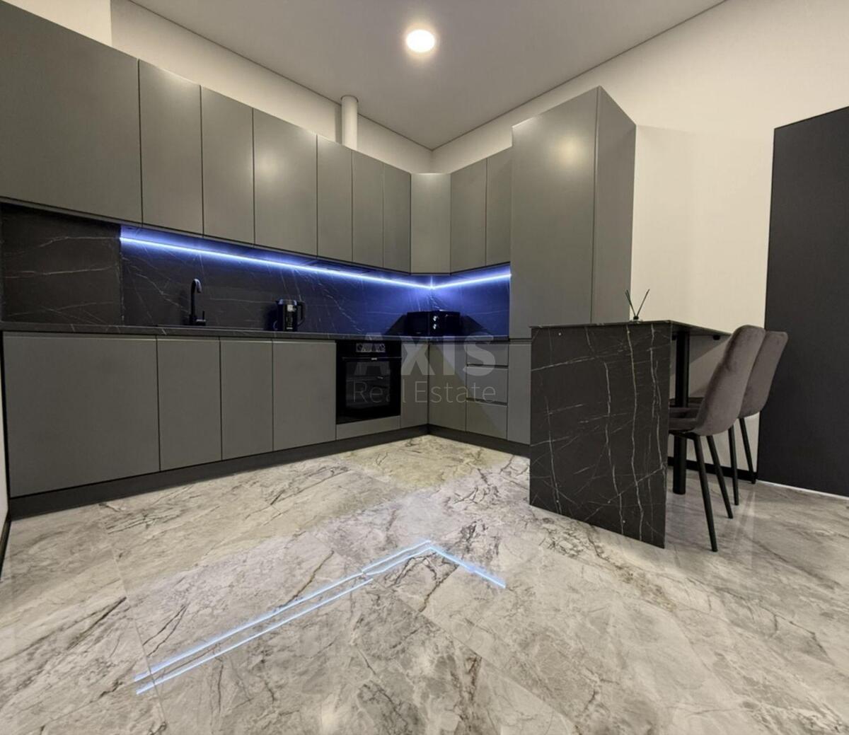 2k apartment vul. Dragomyrova Myhajla 14А