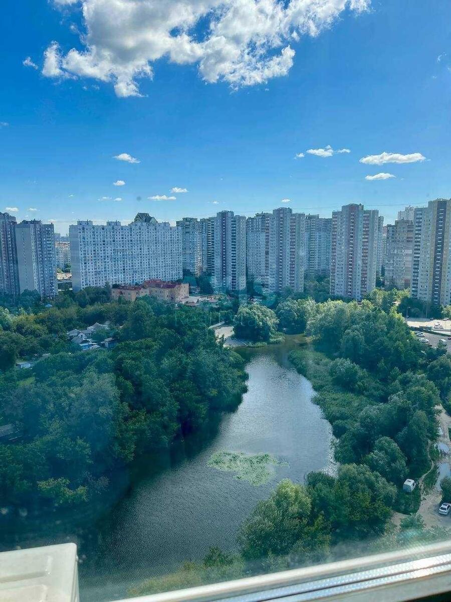 3k apartment vul. Urlivs'ka 38А6002416
