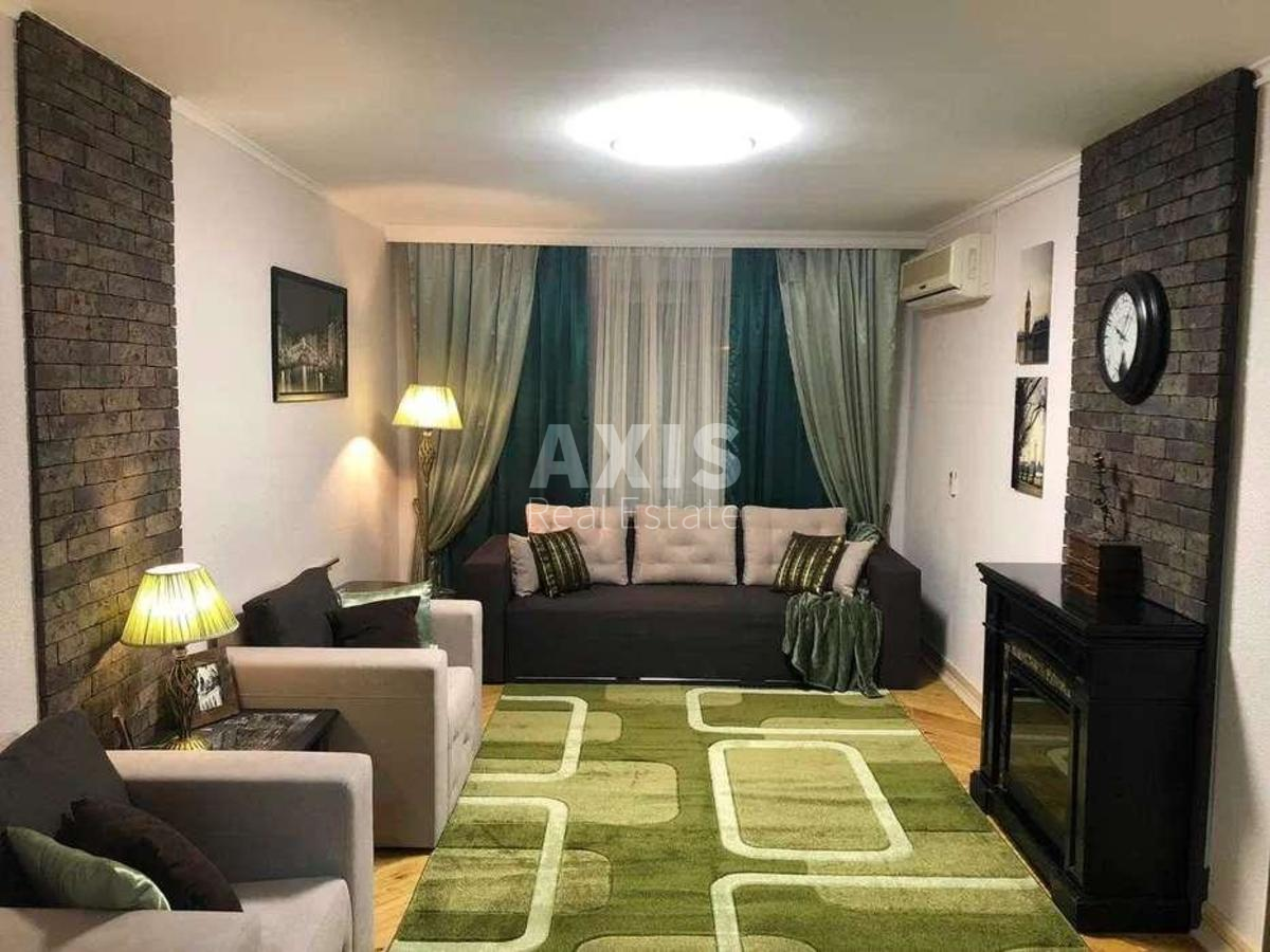 3k apartment vul. Vyshgorods'ka 45/2