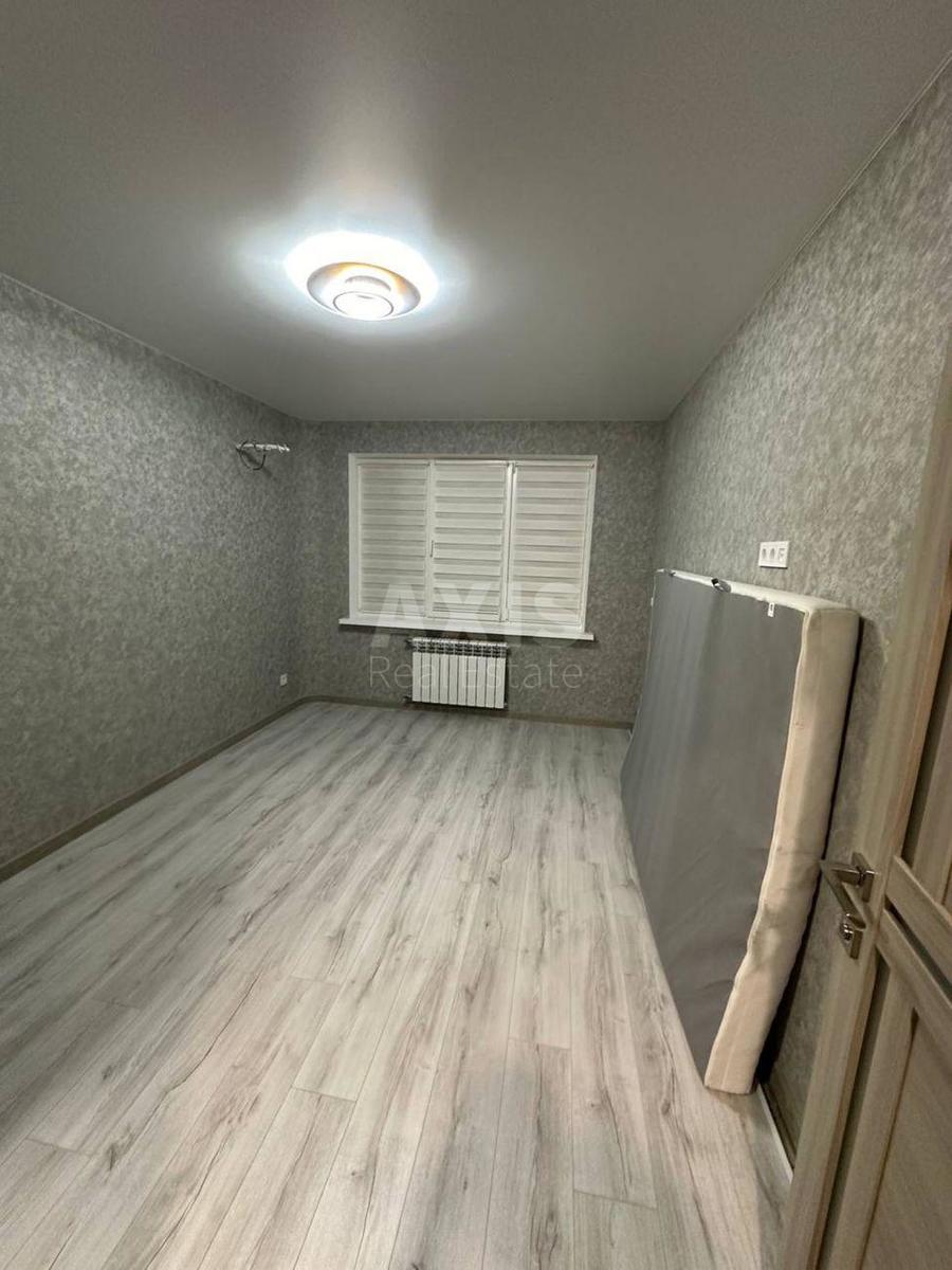 3k apartment vul. Sosninyh Sim'i' 2Б3