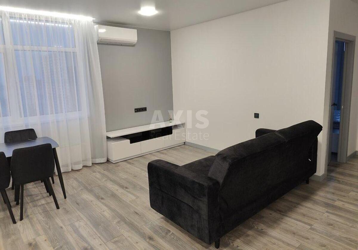 2k apartment vul. Rodyny Kristeriv 200