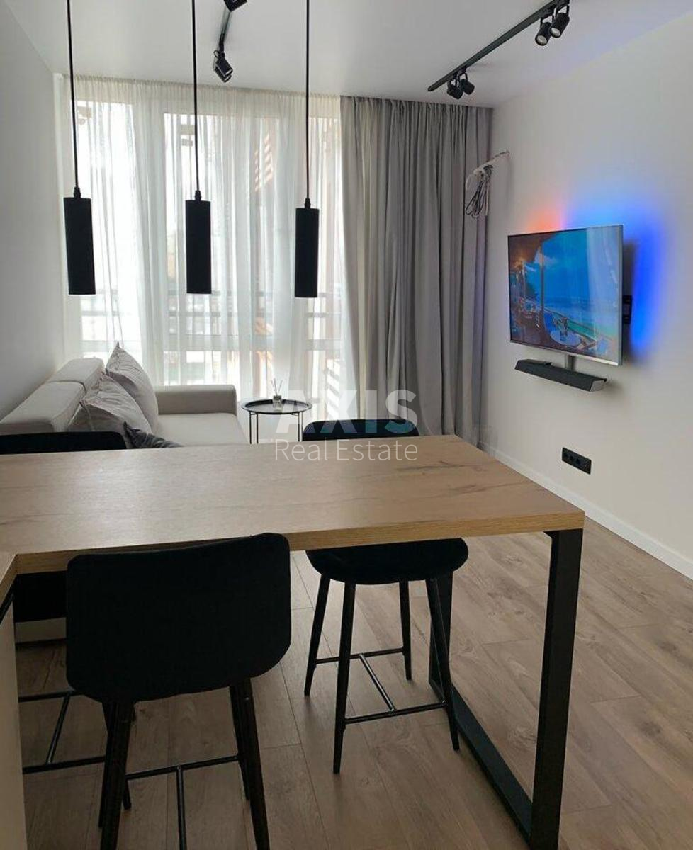 1k apartment nab. Dniprovs'ka 18438420