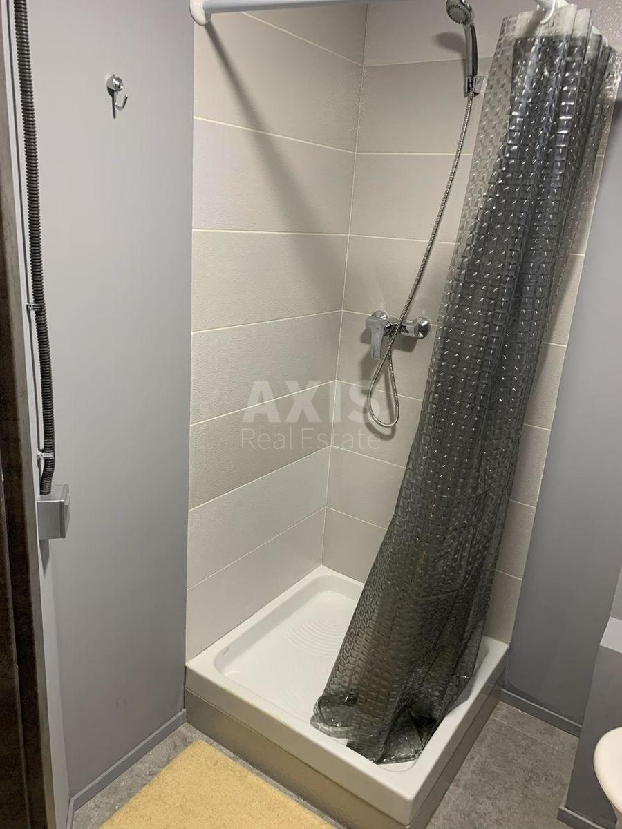 1k apartment vul. Vozdvyzhens'ka 28/306