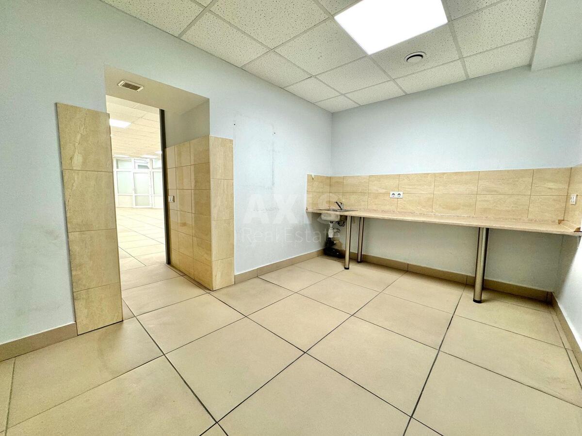 Trade object vul. Basejna 12/2, 100m2582338