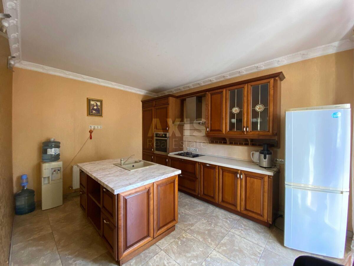 House vul. Prodol'na 1-a, 270m2, Kyiv city625464