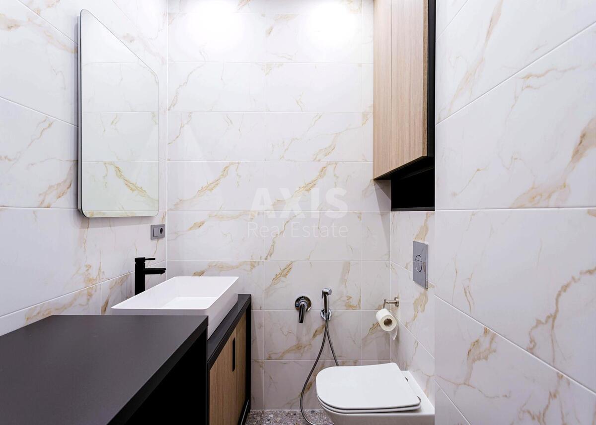 4k apartment pr-t Berestejskij 67623429