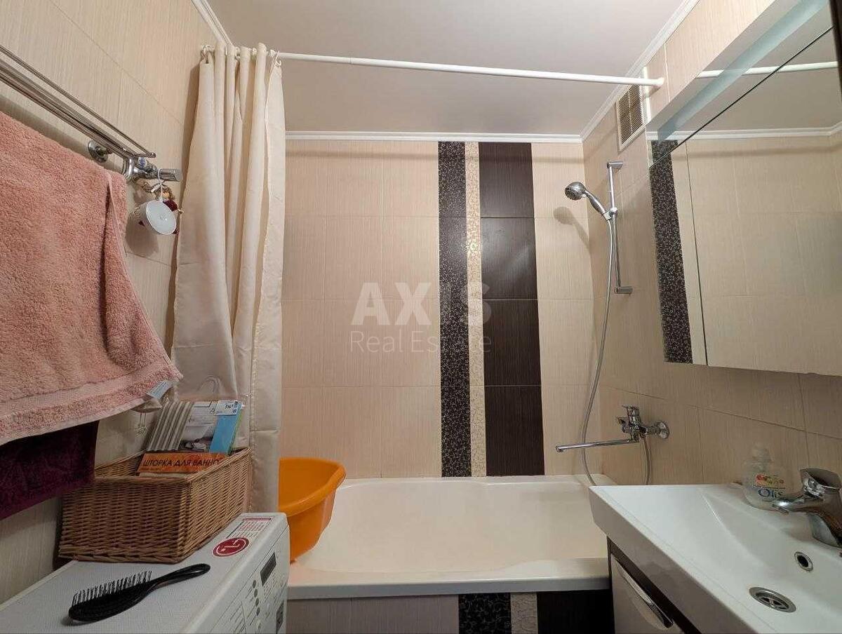 1k apartment vul. Chornobyl's'ka 10575884