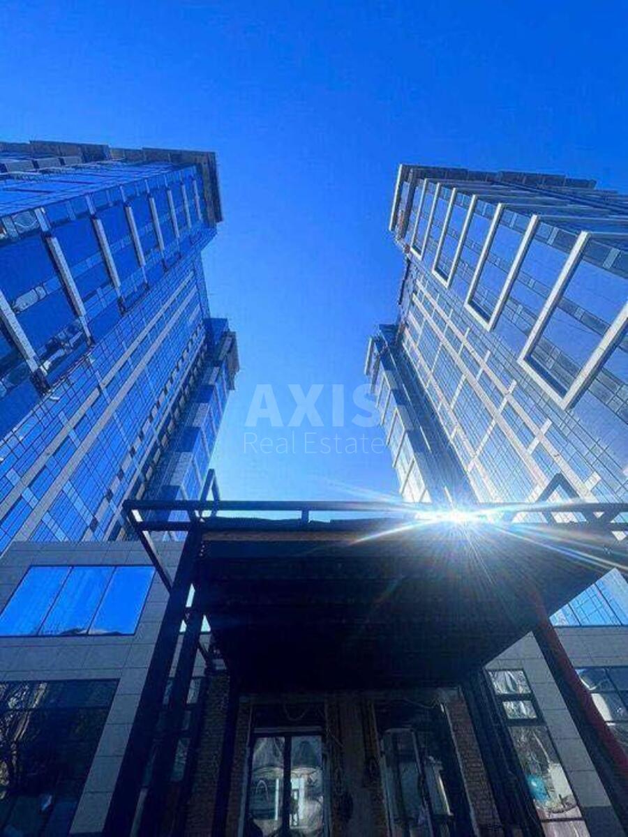 3k apartment vul. Zvirynec'ka 72