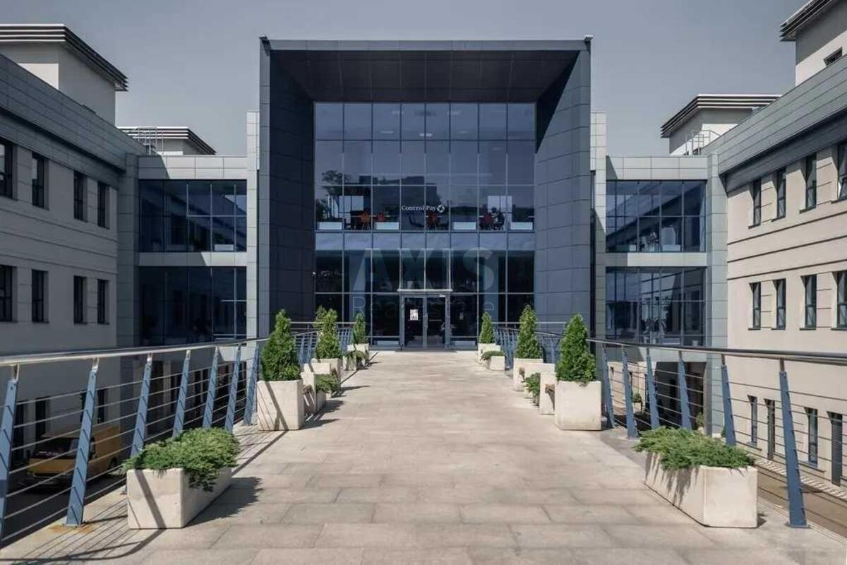 Office prov. Ohtyrs'kyj 7, 437m212