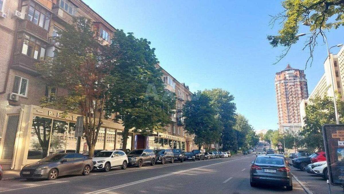 2к квартира спуск Кловский 105929010