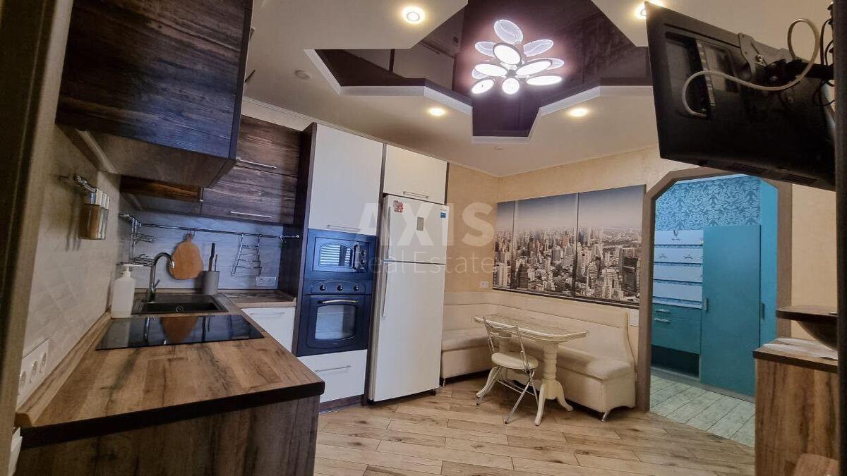 2k apartment vul. Revuc'kogo 958367