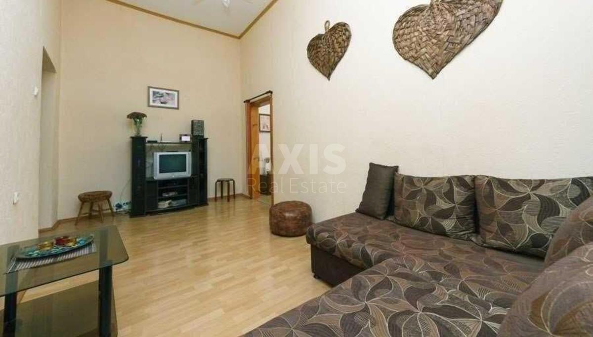 2k apartment vul. Rejtars'ka 73