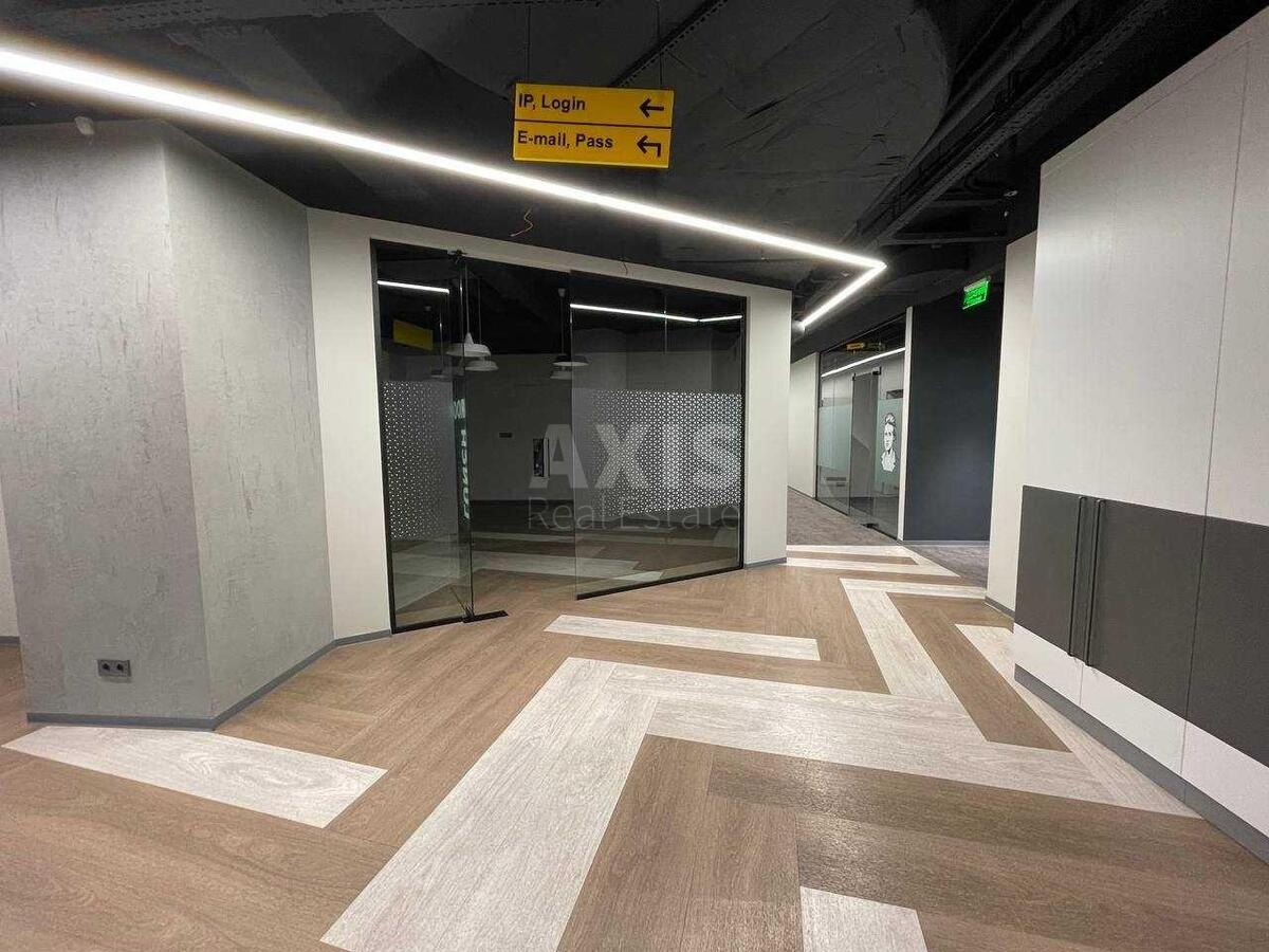 Office vul. Jaroslavs'ka 58, 604m29